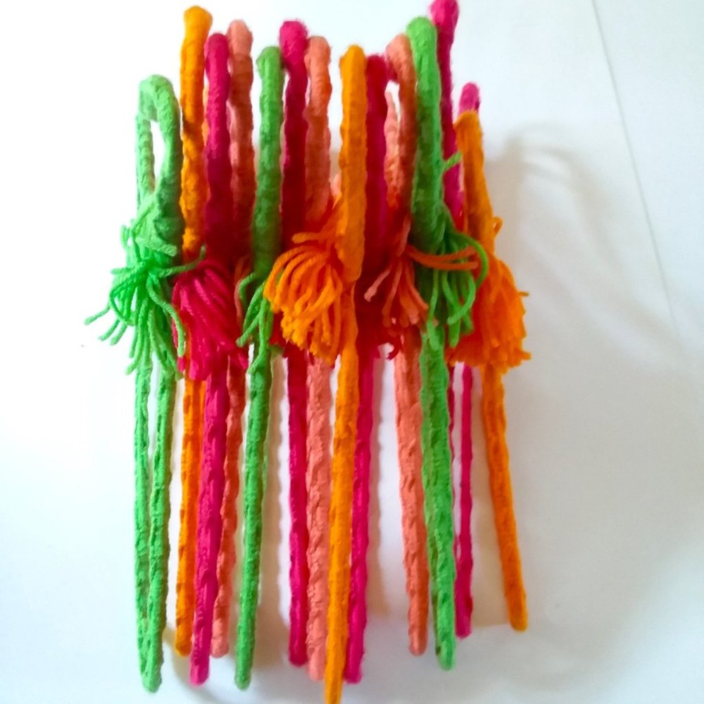 13 VTG 70s Crocheted Hangers Pom Poms Handmade Metal Boho Retro Granny Knit - Picture 2 of 6